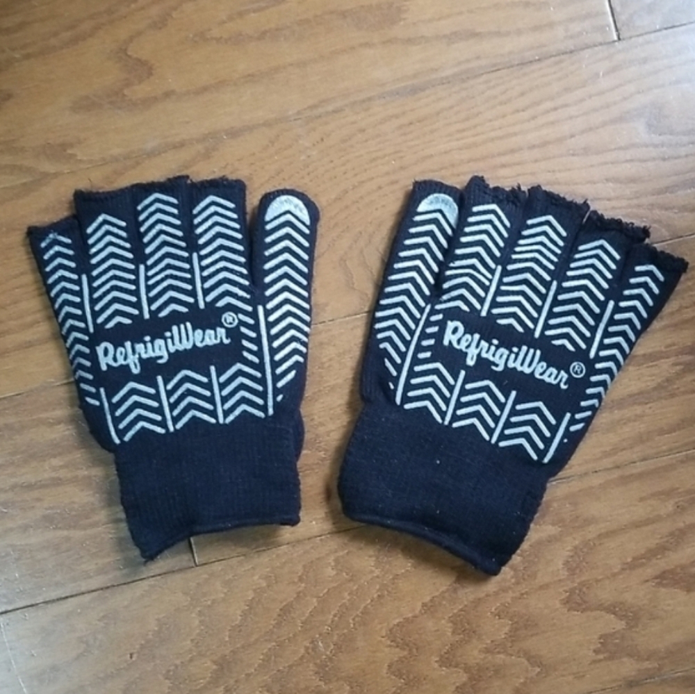 +NEW! Refrigiwear Convertible Herringbone mitts sz large NWT 12.17